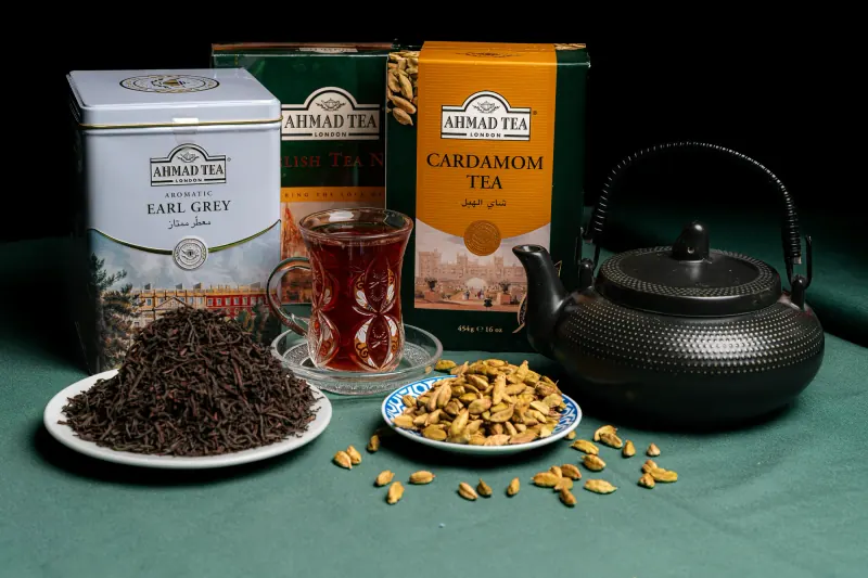 Earl Grey, English and cardamom tea
